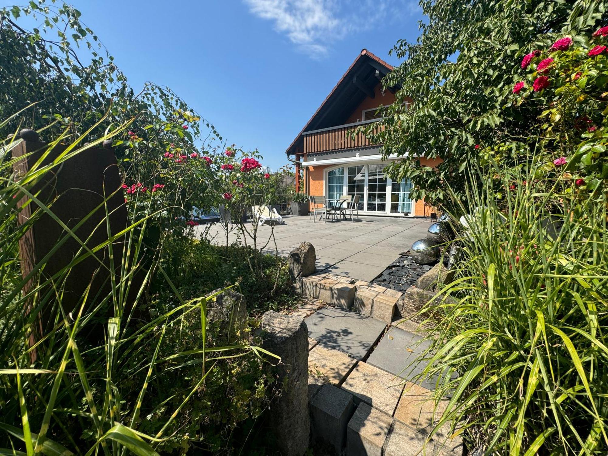 B&B'S Im Aischgrund Adelsdorf Bagian luar foto