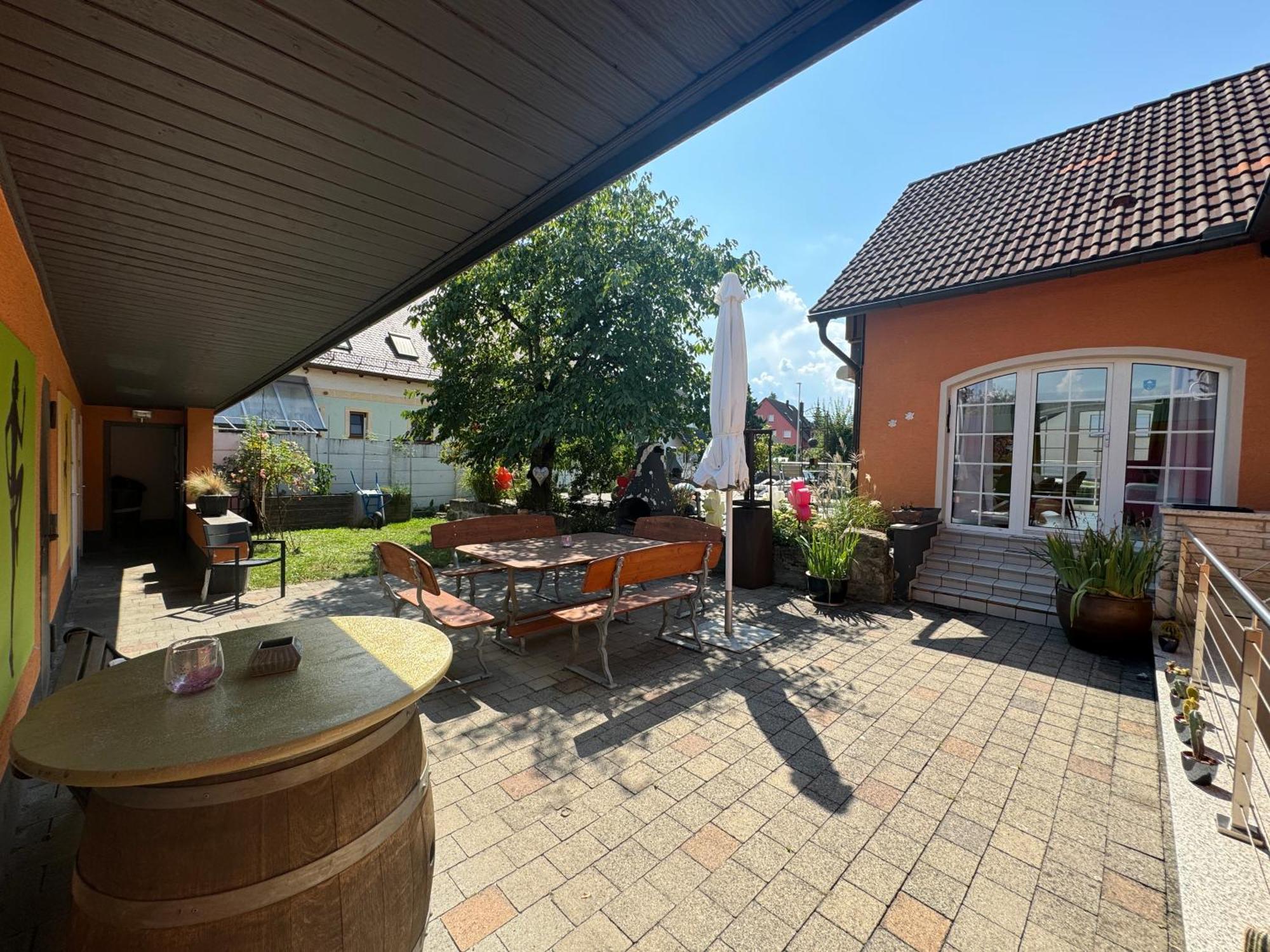 B&B'S Im Aischgrund Adelsdorf Bagian luar foto