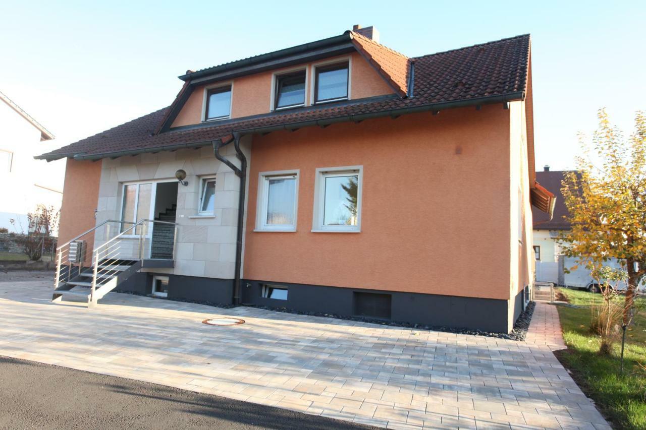 B&B'S Im Aischgrund Adelsdorf Bagian luar foto